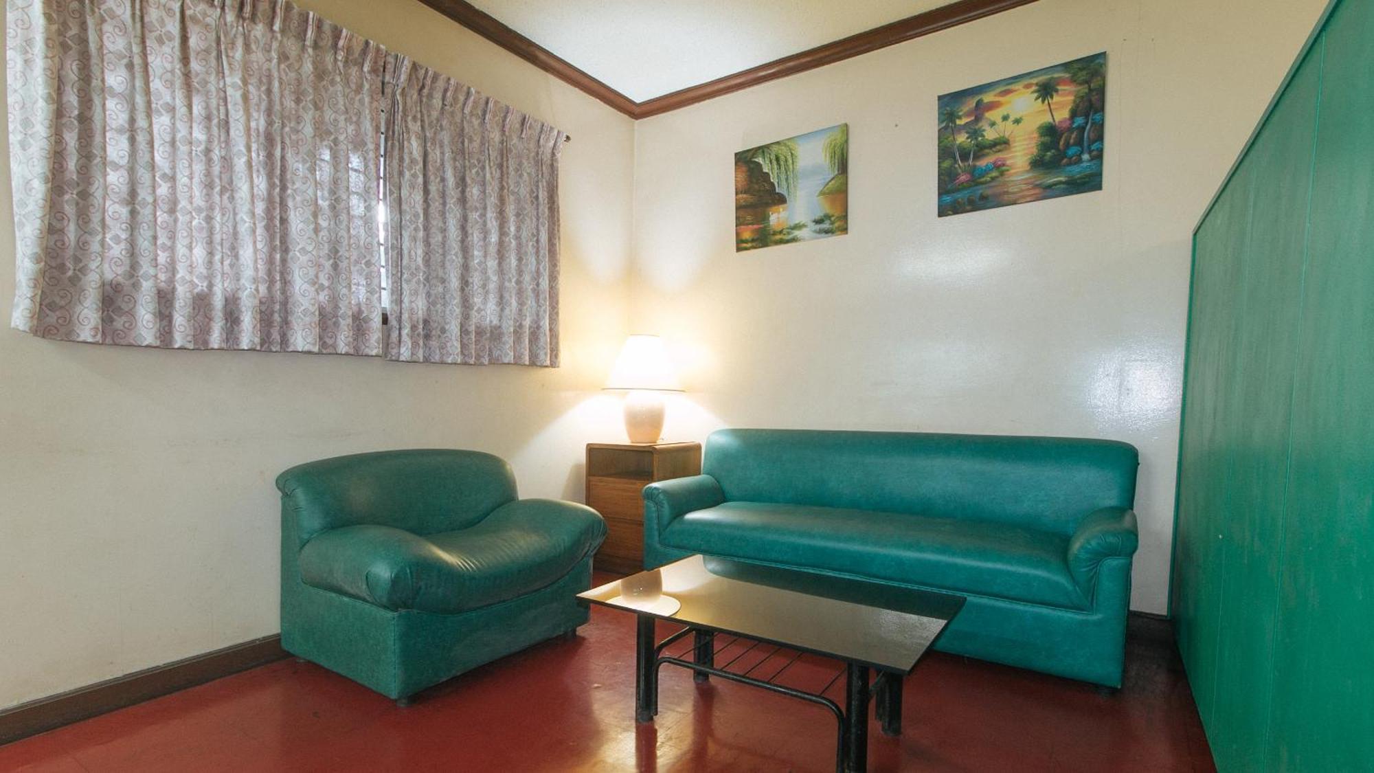 Reddoorz At Broadway Court Apartelle Кесон-Сити Экстерьер фото